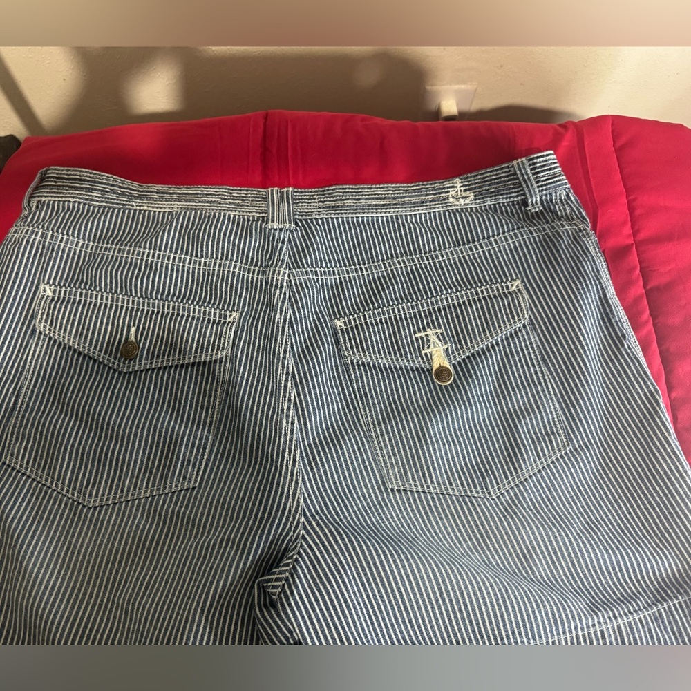 RALPH LAUREN LRL LAUREN JEANS CO. WHITE/BLUE STRIPED SHORTS WOMENS SIZE 16 - Picture 2 of 6